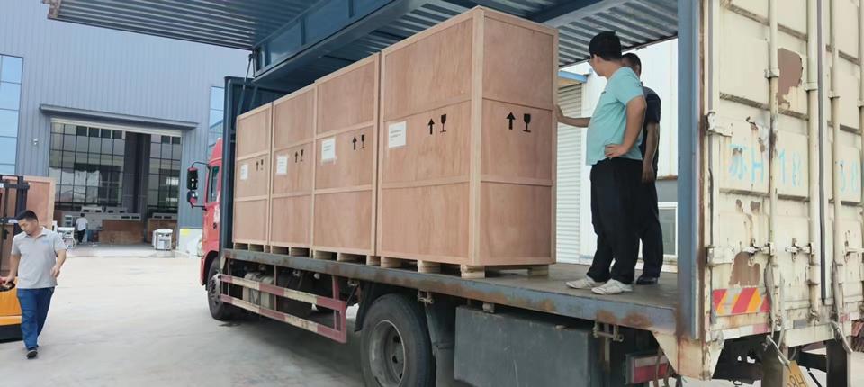 印度出口医用清洗设备工作站 - 整车待发 - 江苏必威登录平台首页官网